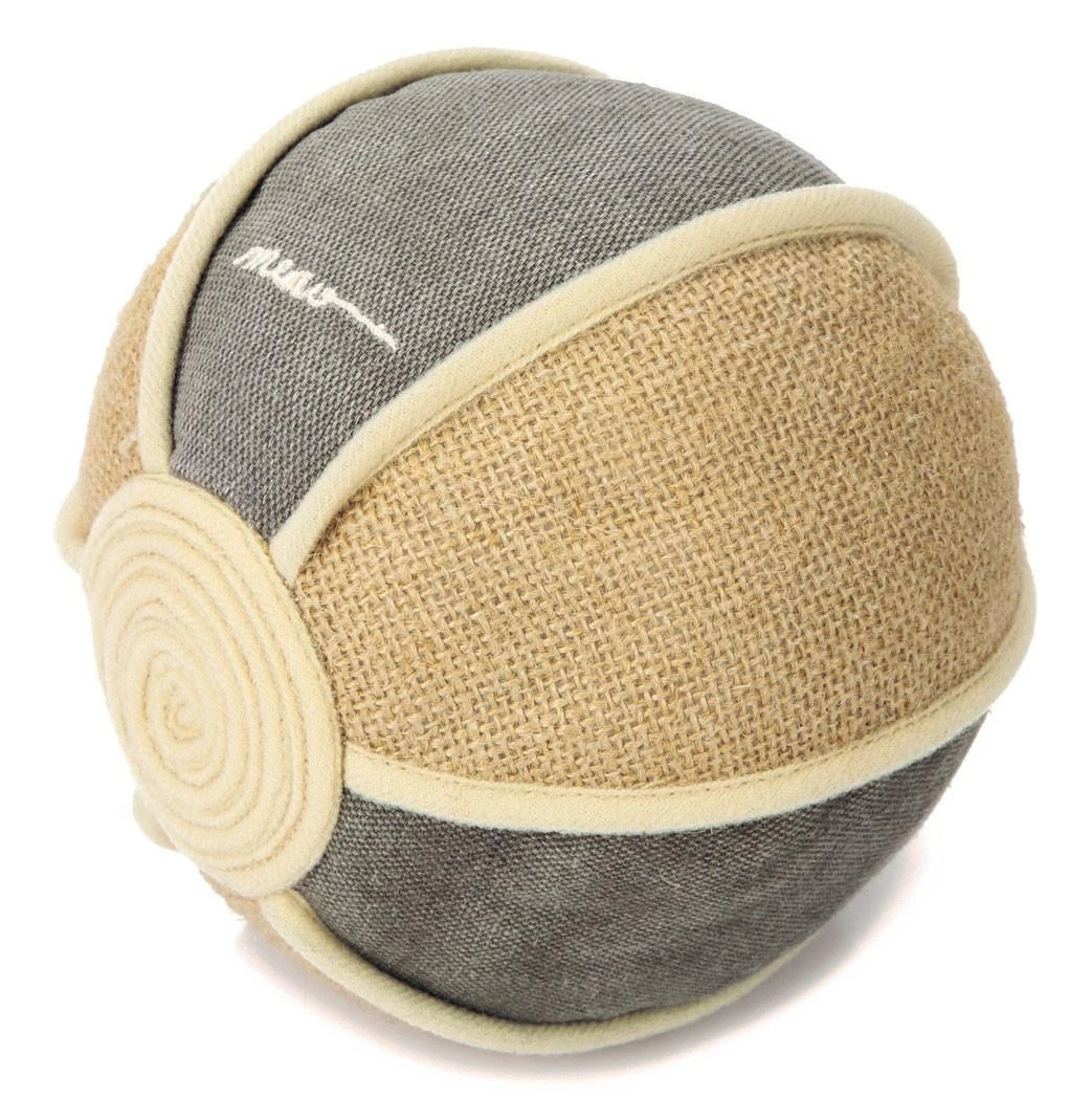 Designed By Lotte Speelbal Jutis 3 Designed By Lotte Speelbal Jutis