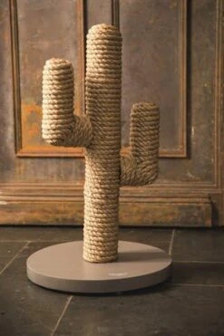 Designed By Lotte Houten Cactus - Krabpaal - Taupe - 35 X 35 X 60 Cm 33 Designed By Lotte Houten Cactus - Krabpaal - Taupe - 35 X 35 X 60 Cm -Designed By Lotte 798x1200 1