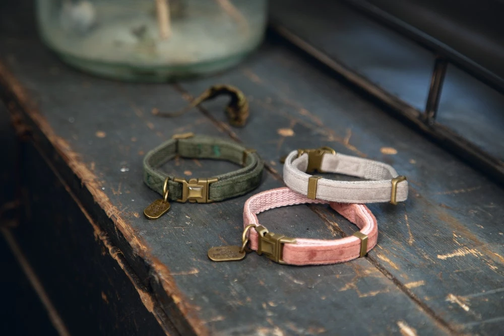 Designed By Lotte Kattenhalsband Velura Roze 20-30 Cm 7 Designed By Lotte Kattenhalsband Velura Roze 20-30 Cm - Afbeelding 5